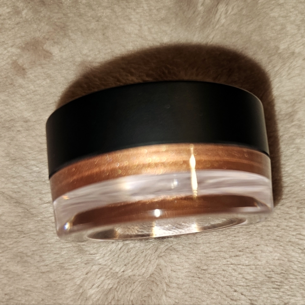 Love+Craft+Beauty Gloss